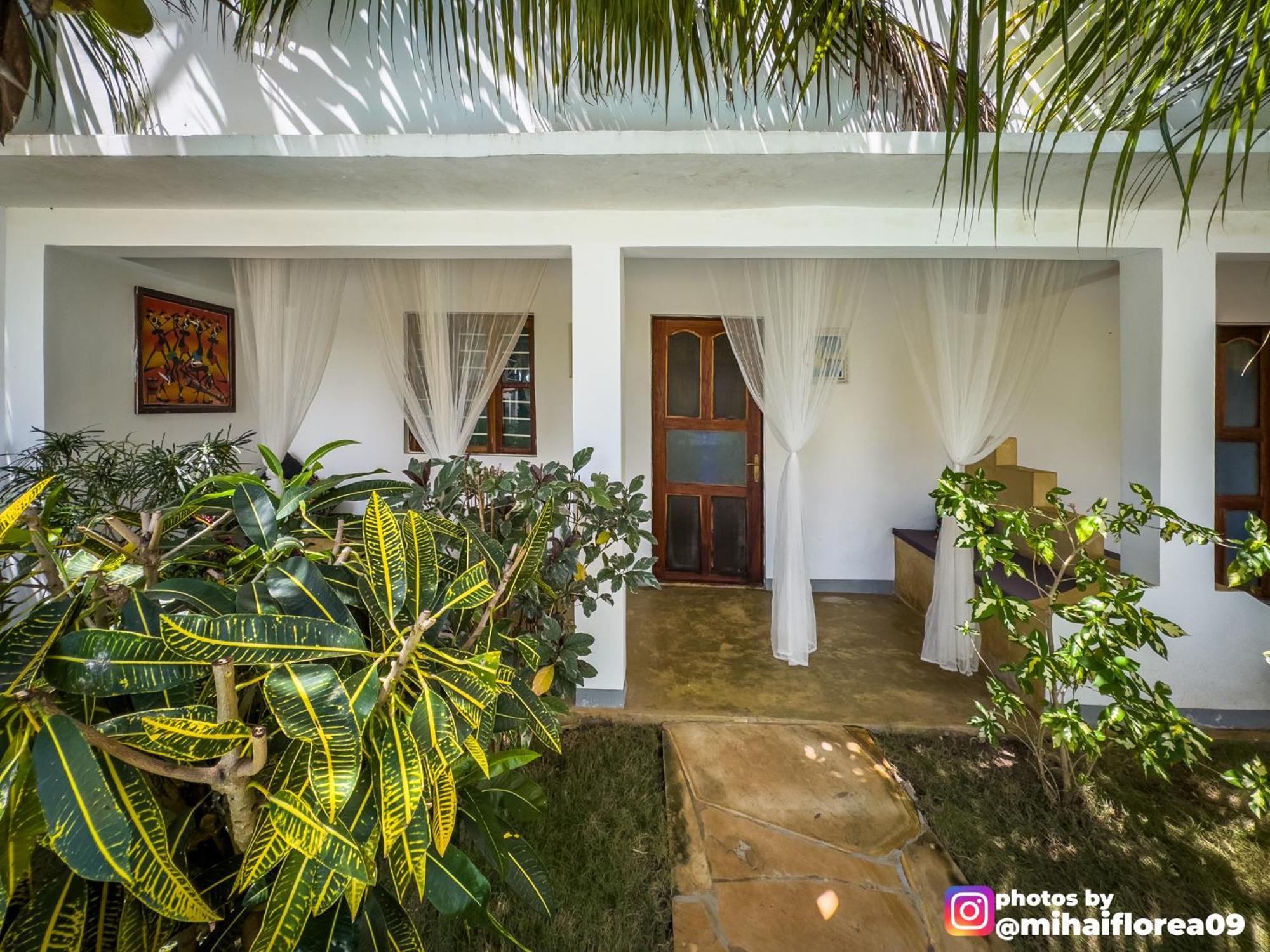 Tofauti Inn Makunduchi Exterior photo
